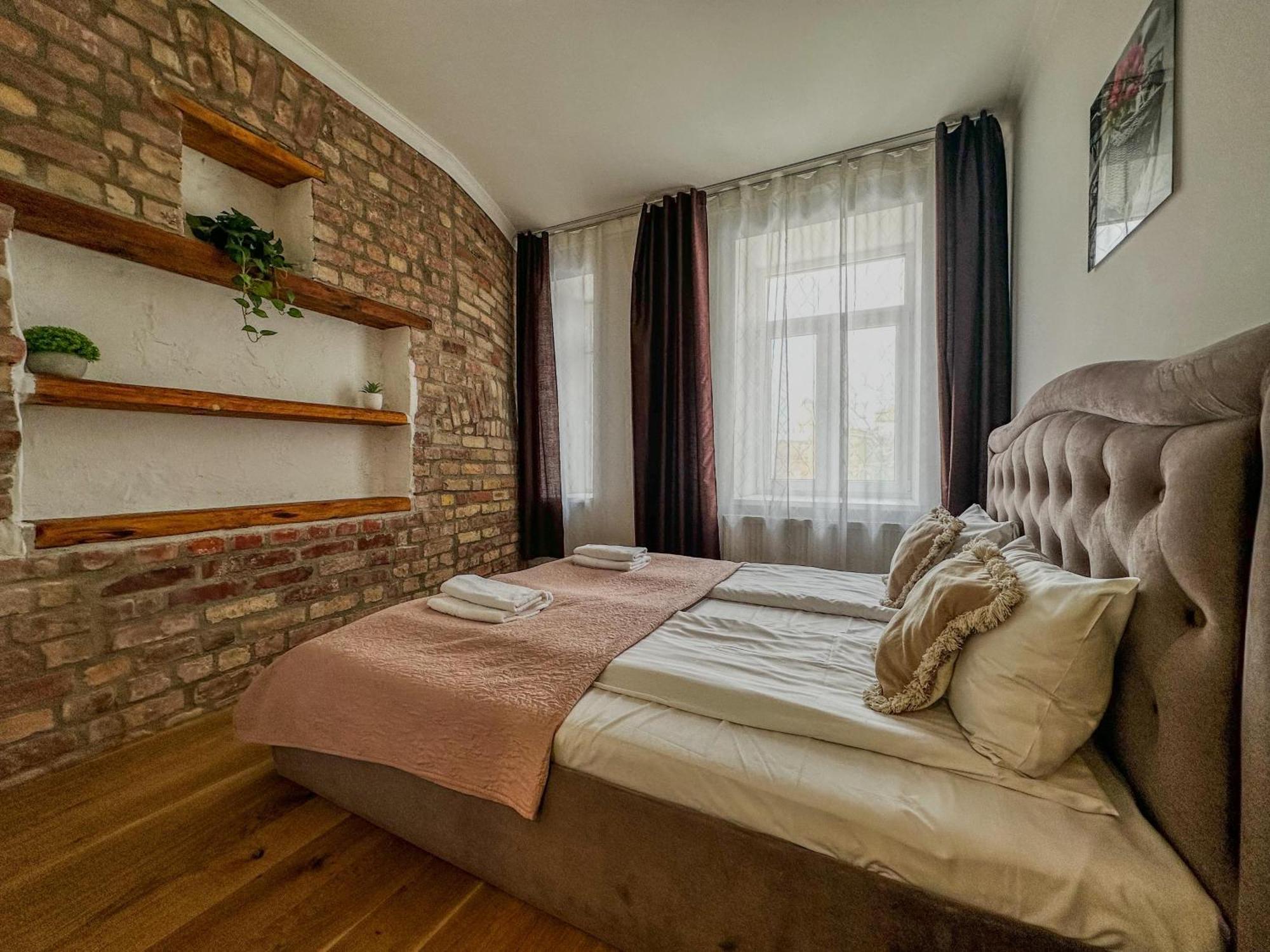 One Bedroom Promenade Apartment Riga Exterior foto